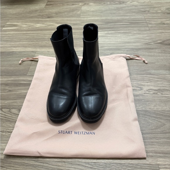 Stuart Weitzman Black Sole Detail - Picture 2 of 5